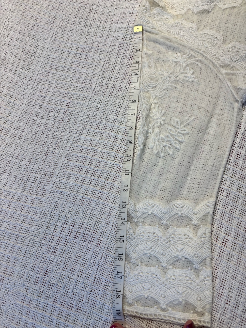 Rabbit Rabbit Rabbit Vintage Off-White Sheer Lace Cropped Shrug Cardigan MED EUC - Picture 9 of 11